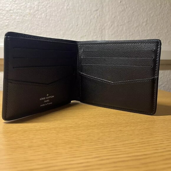 Louis Vuitton Wallet - Picture 2 of 5